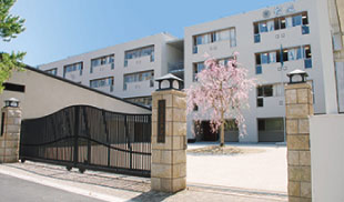 報徳学園中学校