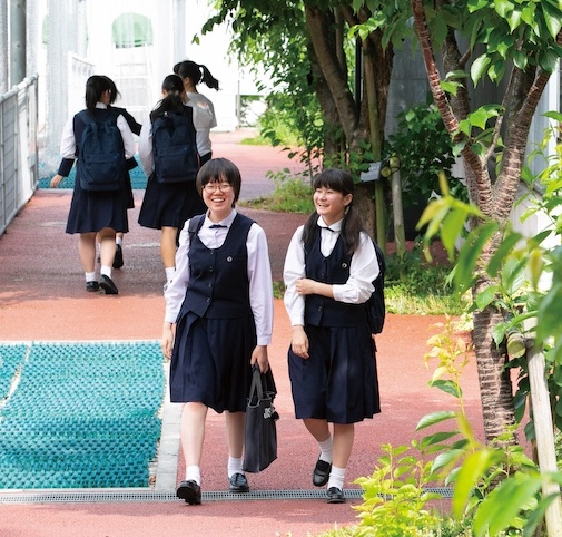 女子美術大学付属中学校